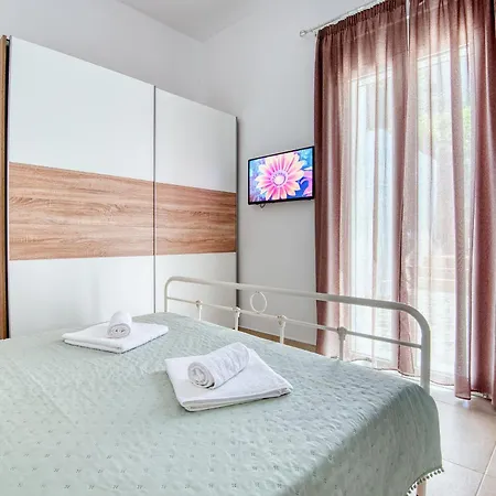Nyaraló Floras House *