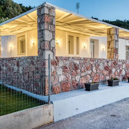 Floras House *
